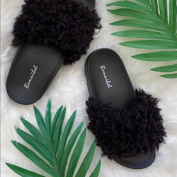 Black Fur Slide Mule Sandal Slippers⭐️New in Box⭐️ - Picture 5 of 9